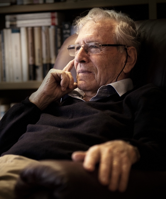 Large amos oz