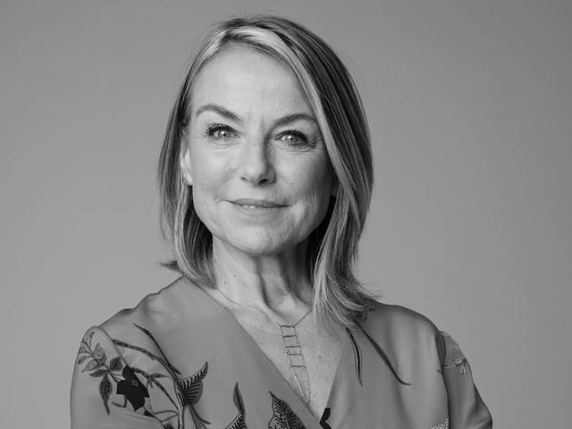 Large esther perel