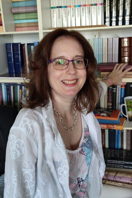 Large ivana skuhala karasman