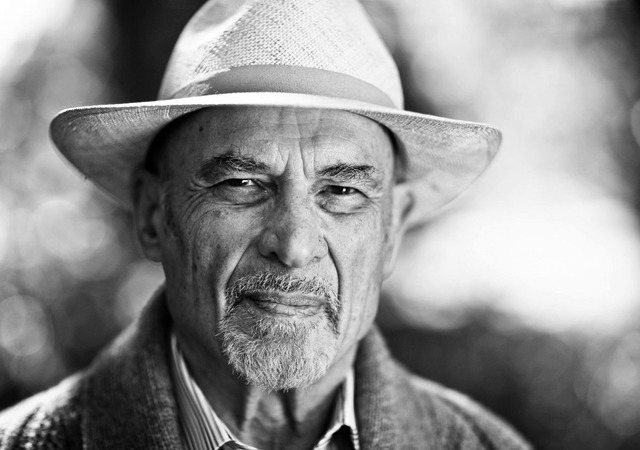 Large yalom